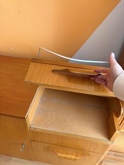 Zachovalá obývačkova zostava - 4