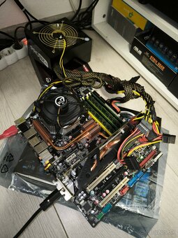 ASUS P5K Premium / Intel Pentium E2160 / 8GB DDR2 800Mhz - 4