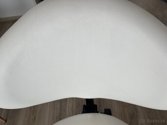 Kozmetická stolička - 4