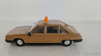 Tatra 613 / 623 montimetal - 4