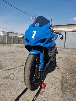 Suzuki Gsxr 1000K8 Okruhovka - 4