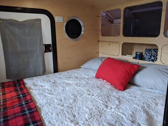 Na prenájom: Štýlový mini karavan pre výlety a dovolenky. - 4