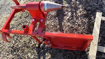 Kuželova štiepačka so Stolom za Malotraktor - 4