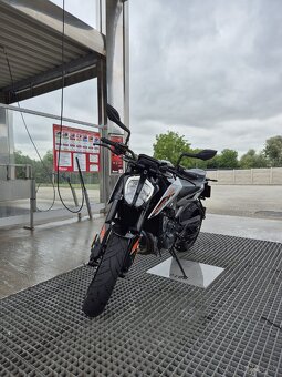 Ktm duke 790 - 4