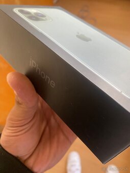 iPhone 11 Pro 256gb tmavo zelený - 4