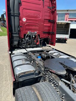 VOLVO 500 eev fh4 - 4