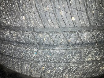 Predám zimné pneumatiky + alu disky 225/50/R17 - 4