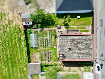 Dvojpodlažný rodinný dom s nádhernou výmerou - 4