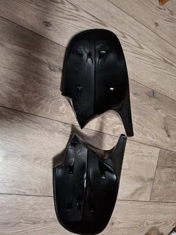 Predám NOVÉ kryty spätných zrkadiel BMW - 4