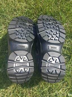 Nové pracovné topánky s oceľovou špicou - 4