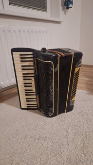 Predám akordeon 80b - 4