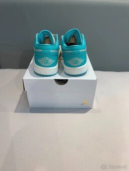 Jordan 1 Low Tropical Teal - 4