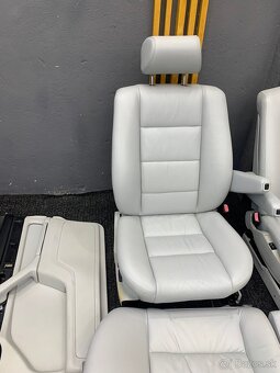 Biely interiér pre bmw e32 long - 4