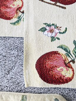 Jabĺčkove prestierania - 4