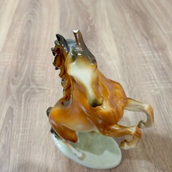 Predám starožitnosti - 4