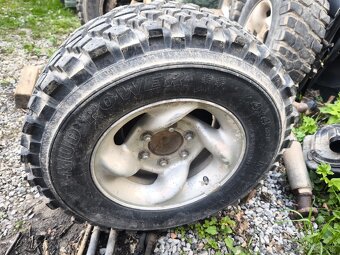 235 75 R15 truck 2000 - 4