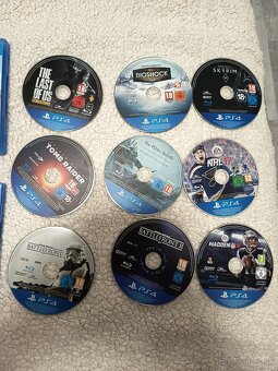 PS 4 malo hrane...komplet čo je na foto 130€ - 4