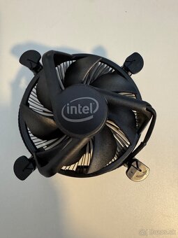 Predám procesor Intel i5 11400f - 4