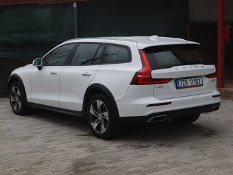 Volvo V60 Cross Country 2.0d Po rozvodech AWD - 4