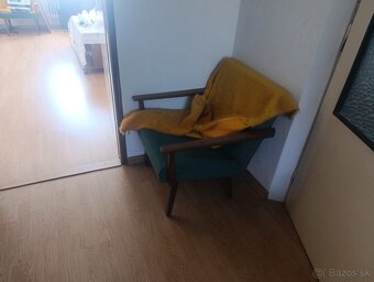 Gauč a kreslá. - 4