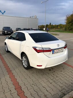Toyota Corolla - 4