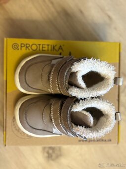 Predam bezove zimne topanocky znacky Protetika. Velkost 24 - 4