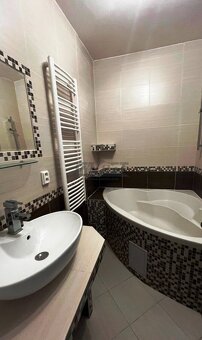 Na prenájom 3-izb. byt ul. Nám. Hraničiarov - Petržalka - 4