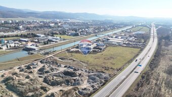 Predaj priemyselného /skladového pozemku priamo pri diaľnici - 4