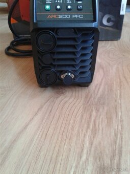 Predam NOVU Zvaračku Profi zn Industrial JESICA - 4