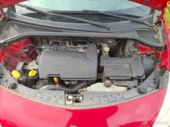 Renault Clio3 1,2 16V - 4