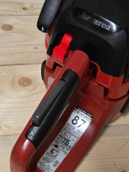 Jonsered CS 2250 S motorova pila top stav - 4