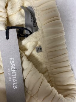 Šortky pánske ESSENTIALS - 4