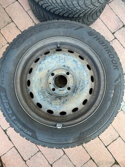 Zimne gumy Hankook 175/65 R14 - 4