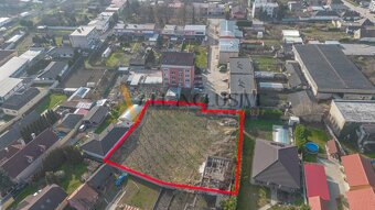 ALL INCLUSIVE l NA PREDAJ ROZĽAHLÝ STAVEBNÝ POZEMOK 1784 M2, - 4