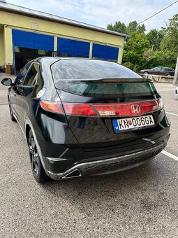 Honda Civic 1.8 V-tec, 103KW - 4