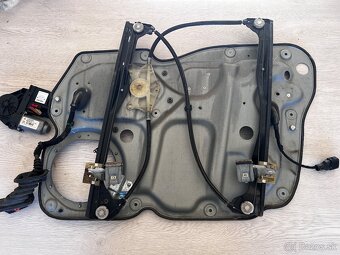 Mechanizmus sťahovania okna VW TOURAN - 4