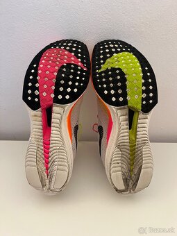 Nike ZoomX Vaporfly Next% 3 FK (velkost 41) - 4