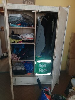 Predám krásnu bielú skriňu r.v. cca 1925 - 4