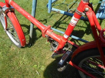 mestský skladací bicykel na fotkách - 4