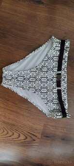 PLÁVKOVÉ NOHAVIČKY - 4