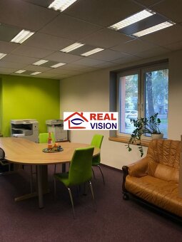 Byt v centre Popradu, bezbariérový, prízemie, vhodný aj na p - 4