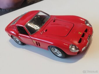 1:18 FERRARI 250 GTO Bburago - 4