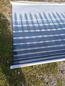 Roleta - markiza na obytny prives Thule - Omnistor - 4