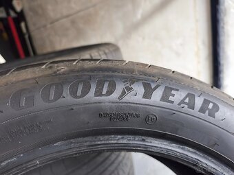goodyear efficientgrip performance 2 - 215/55 - R18 99V - 4