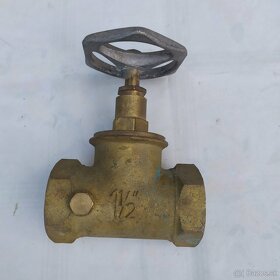 Mosadzné uzatváracie ventily. - 4