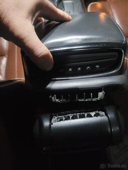 Stredová opierka Volvo XC 90 - 4