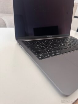 MacBook Pro 13” M1 / 16GB RAM / 512GB SSD – skvelý stav - 4