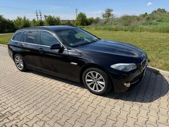 BMW F11 2011 530d 248t km 3.0d Automat kůže nové přední brzd - 4