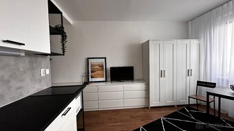 Moderne zrekonštruovaná garsónka v Hlohovci - 4