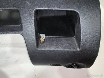 Obloženie interiéru pod volantom VW Passat B5 - 4